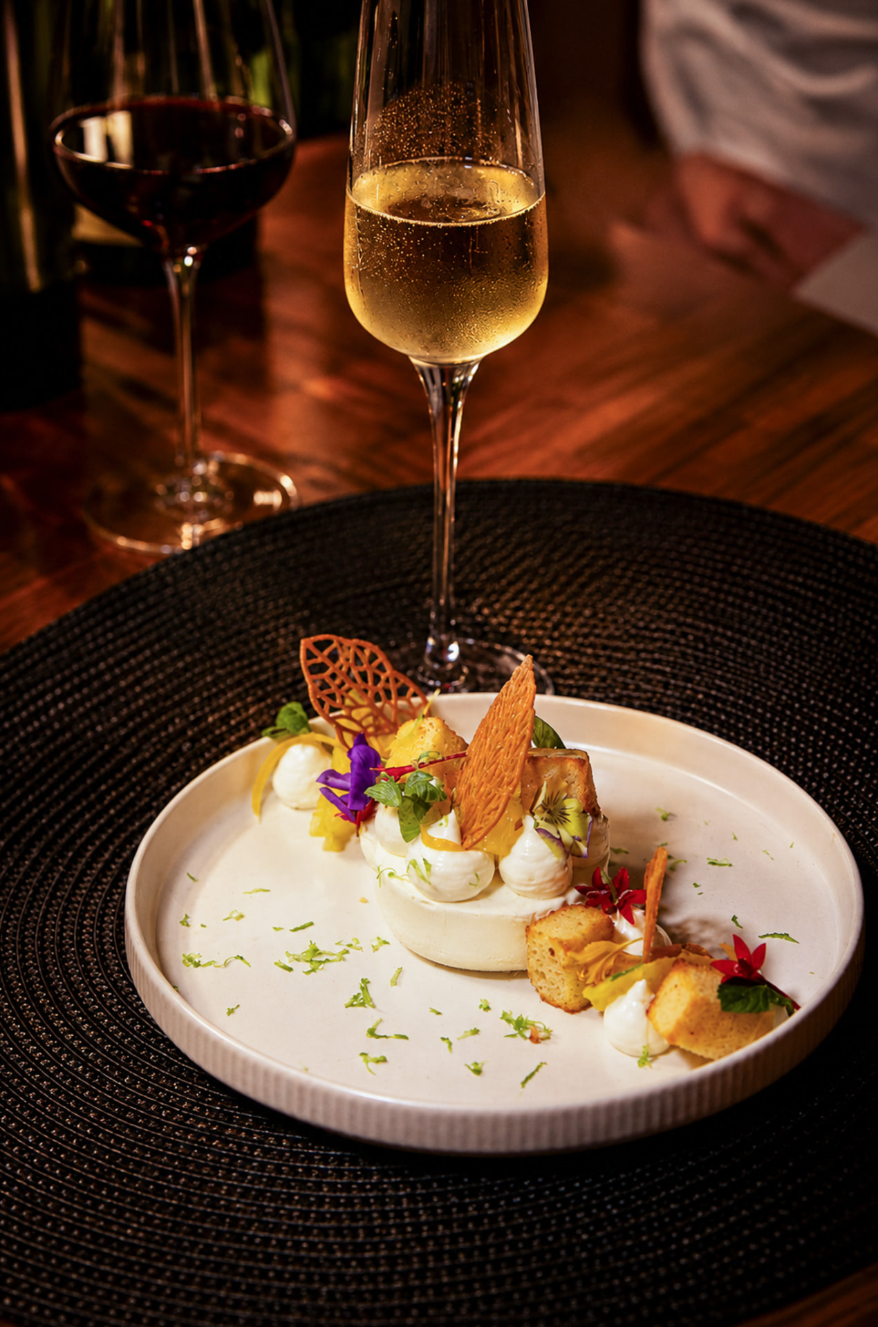 Dessert aux agrumes et tuiles caramélisées